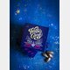 Willie's Cacao Milk of the Stars - Surabaya 54% mléčná čokoláda 50g - Mléko hvězd - tak se nazývá mléčná čokoláda čokoládovny Willie's Cacao. Jedná se o 54% mléčnou čokoládu, vyrobenou z kakaových bobů pěstovaných ve východní Jávě, v oblasti Surabaya. Tab