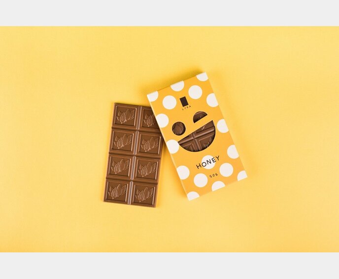 LYRA HONEY - 33% mléčná čokoláda s medem 50g