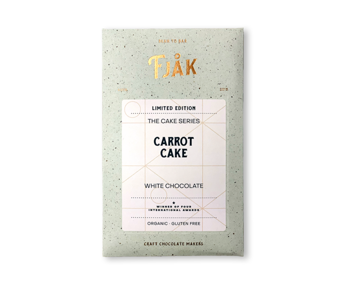 FJAK Sjokolade 35% bílá čokoláda CARROT CAKE s mrkvovým dortem BIO 60 g