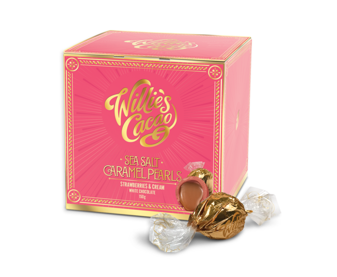 Willie's Cacao Caramel Pearls 38% bílé pralinky s mořskou solí a jahodami 150 g