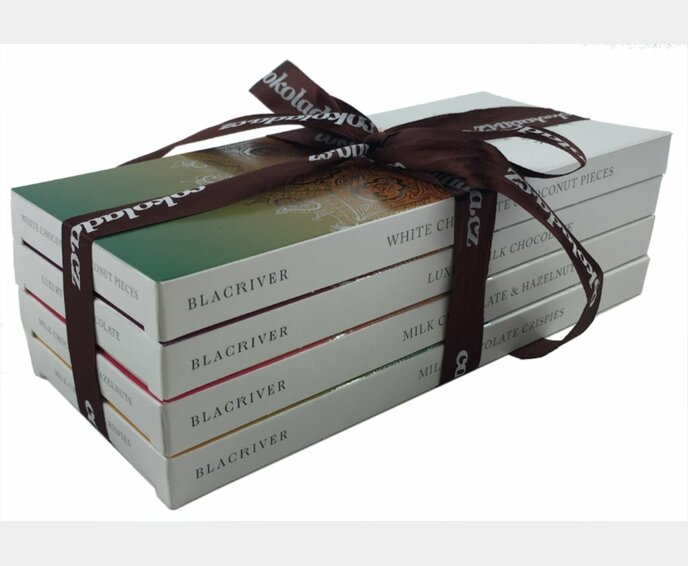 Dárkové balení mléčných čokolád Black River - Milky 400g