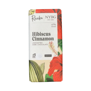 Raaka 67% hořká čokoláda Hibiscus Cinnamon Limited Edition 50 g